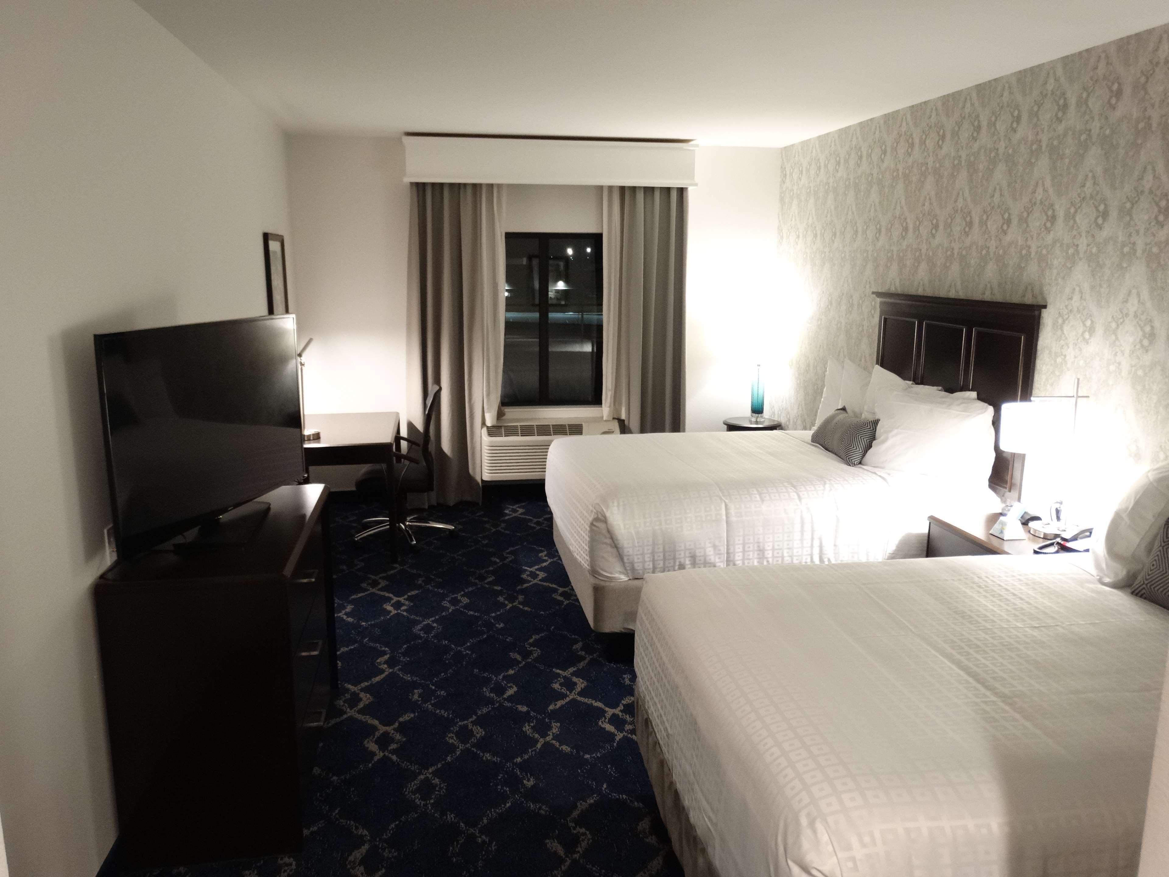 Best Western Plus New Richmond Inn & Suites Экстерьер фото