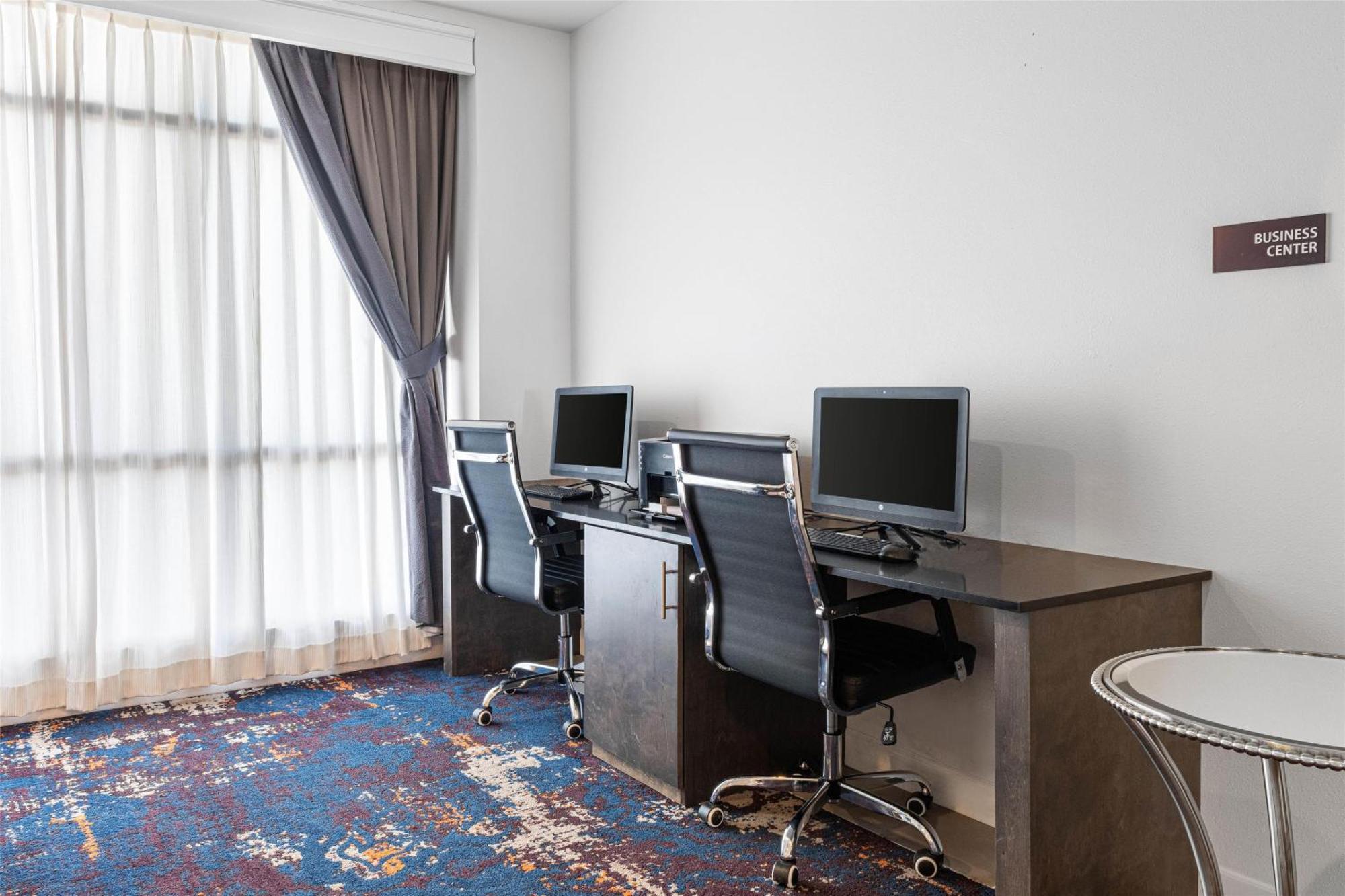 Best Western Plus New Richmond Inn & Suites Экстерьер фото
