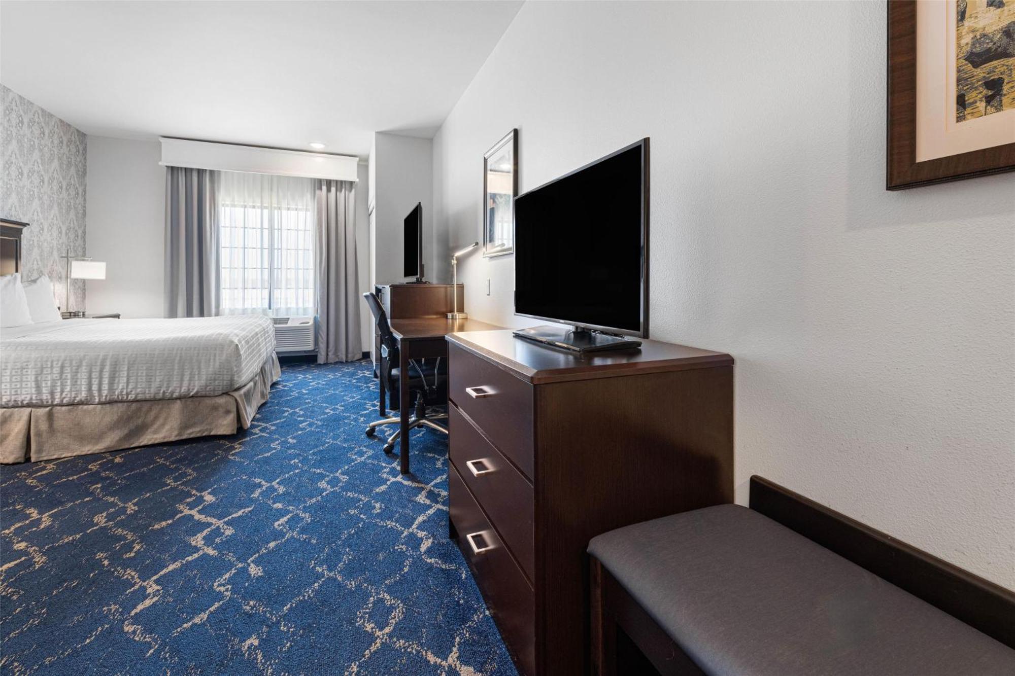 Best Western Plus New Richmond Inn & Suites Экстерьер фото