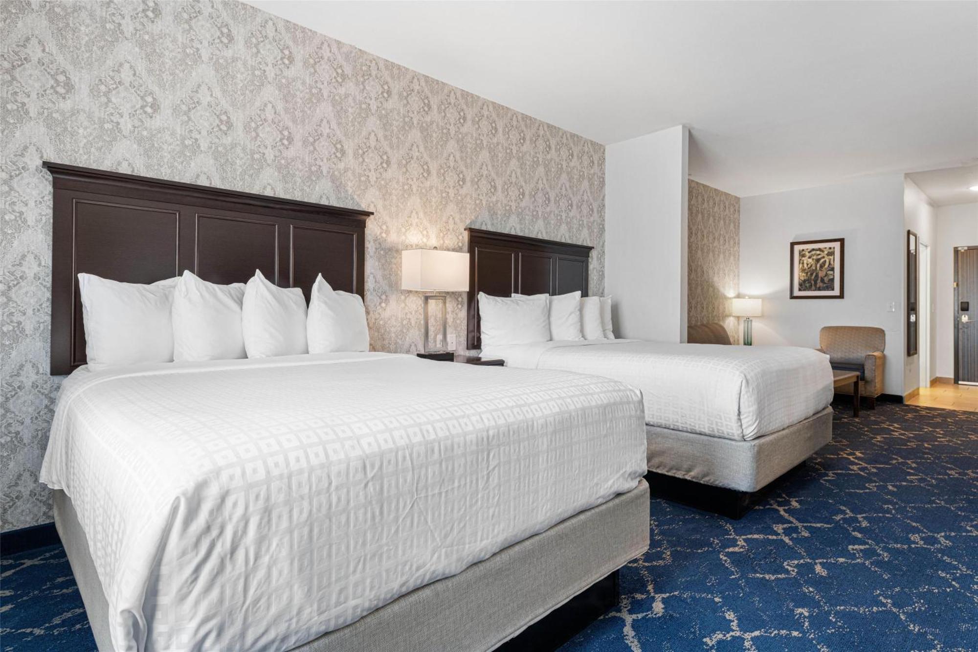 Best Western Plus New Richmond Inn & Suites Экстерьер фото