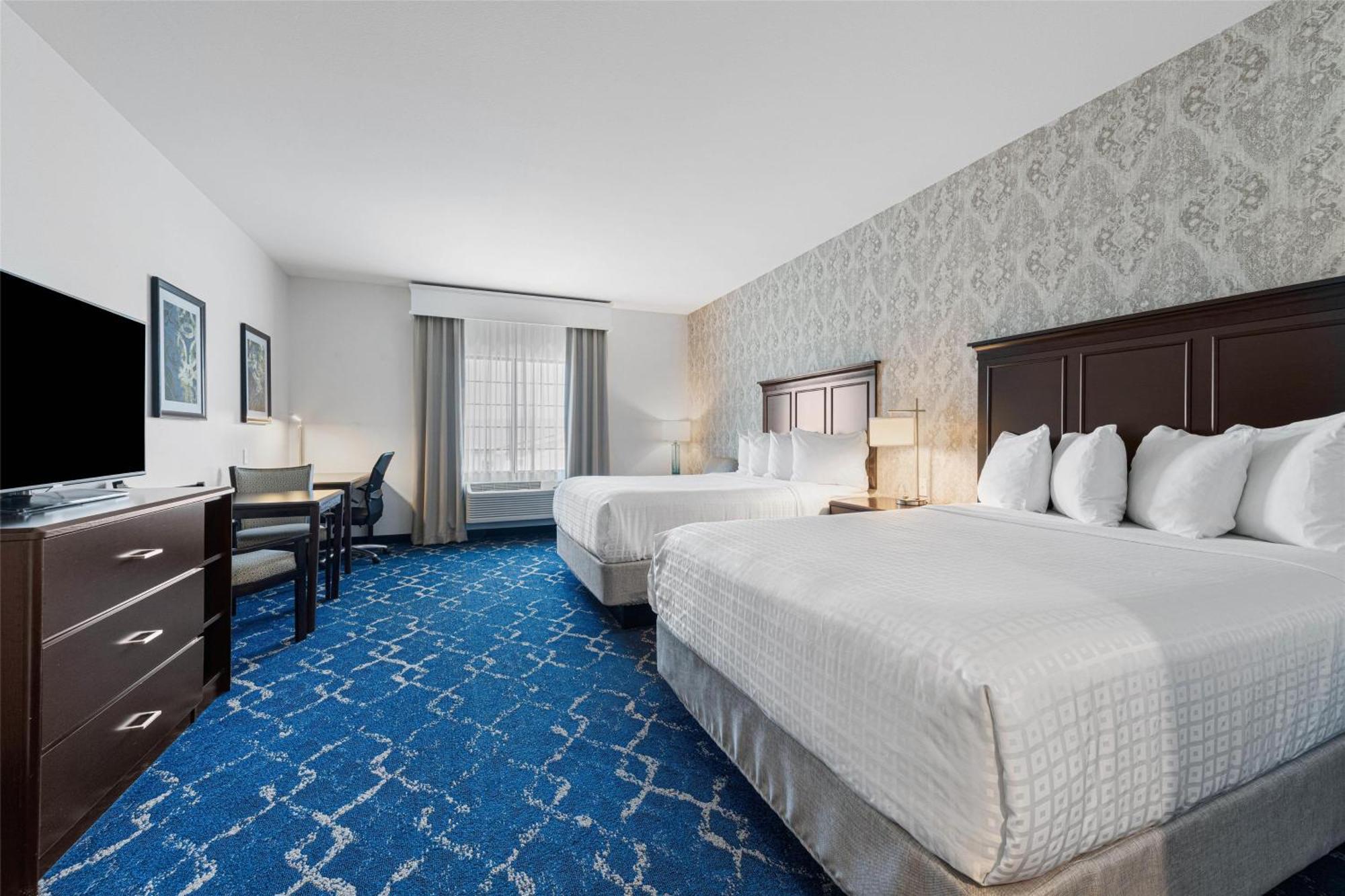 Best Western Plus New Richmond Inn & Suites Экстерьер фото