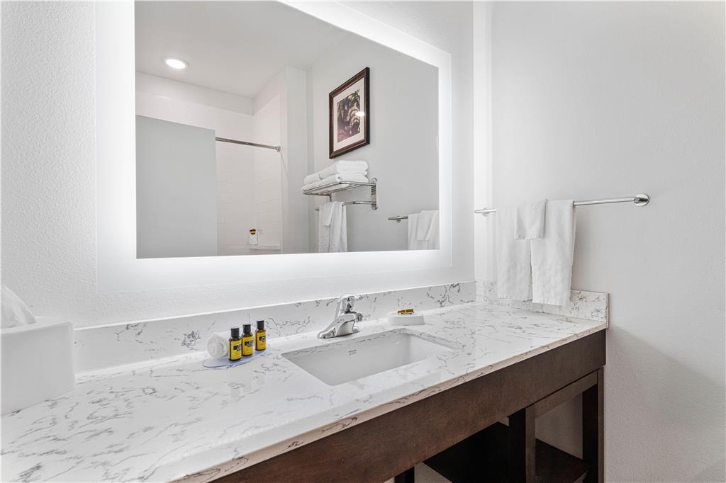 Best Western Plus New Richmond Inn & Suites Номер фото