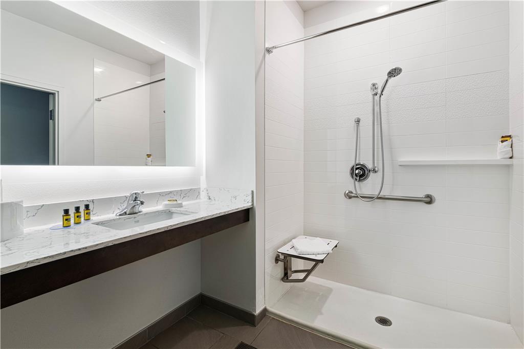 Best Western Plus New Richmond Inn & Suites Номер фото